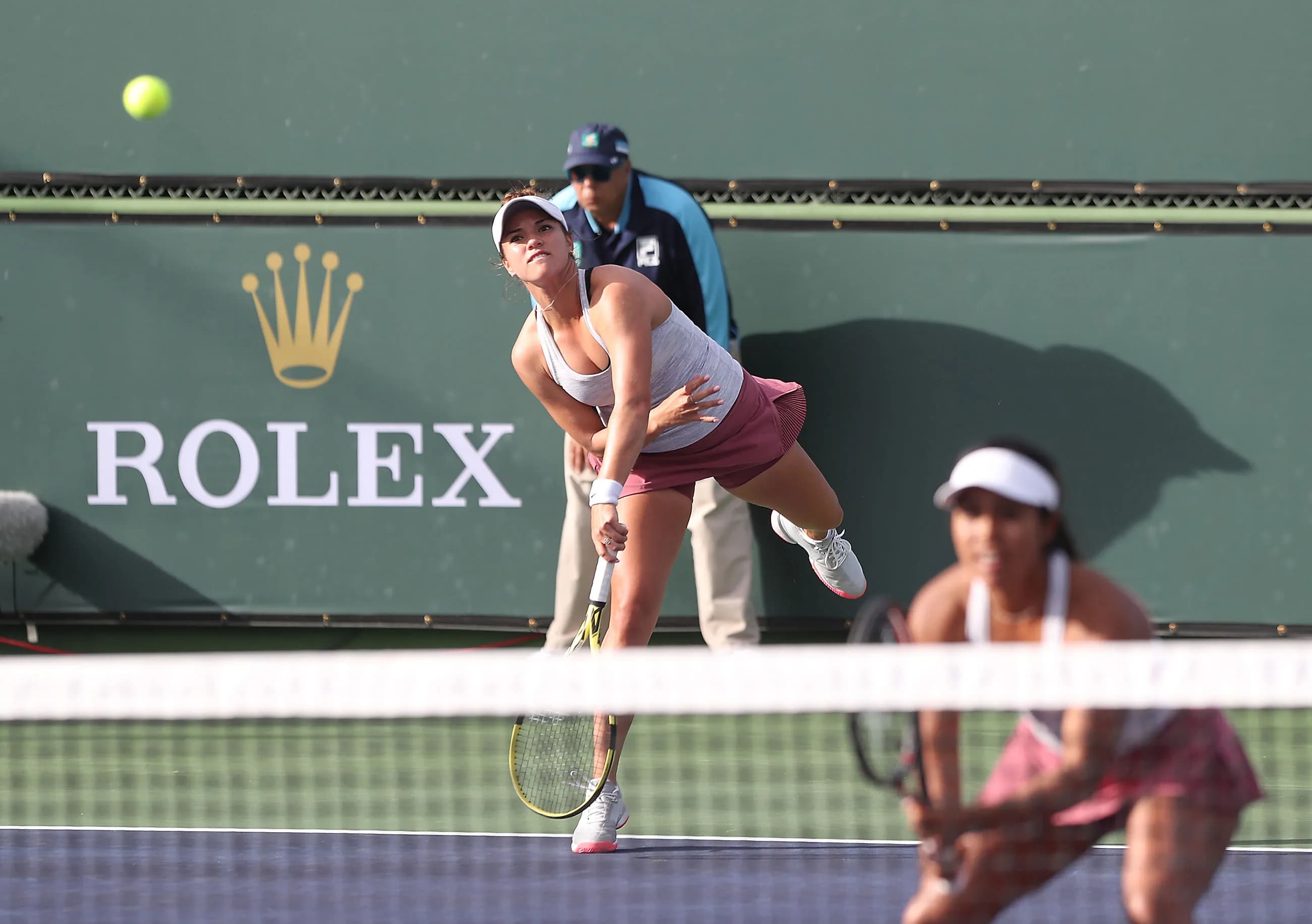 Desirae Krawczyk on tennis court